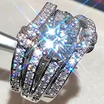 Anel triplo exagerado de zircônia fina europeu e americano, para um toque de sofisticação em seu visual. Perfeito como presente elegante e moderno. — foto 6