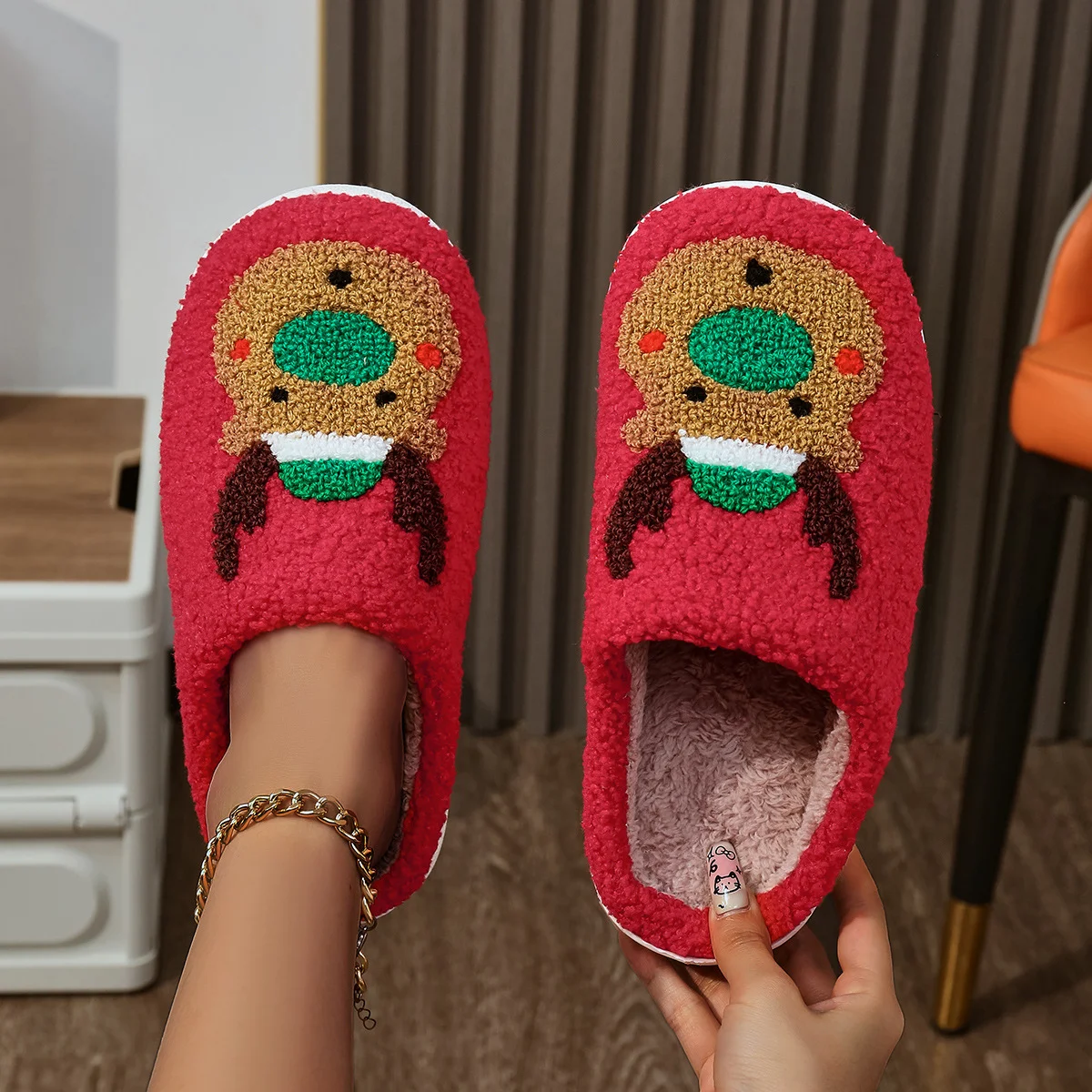 Christmas Home Slippers Indoor, Soft Bottom, Mute, Warm. Enjoy cozy warmth with these comfortable, silent, and perfect s — photo 4