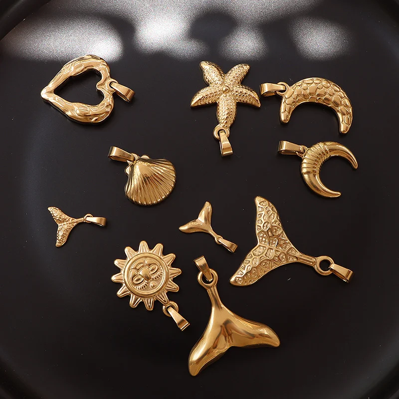 Colar pingente de estrela do mar lua em aço titânio, joia elegante e durável. Design celestial para um toque especial e ideal para presente. — foto 1
