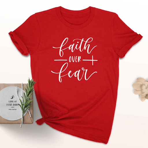 Title 7, Camiseta Cristã Fé Acima do Medo Roupa Religios...