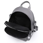 Nova Mochila Feminina em Nylon Oxford, Fashion, Simples e Casual, Perfeita para o Dia a Dia e com Design Moderno e Versátil. — foto 1