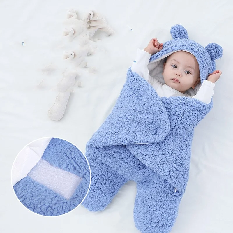 Bebês com roupas grandes para enrolar previnem o susto. Sono tranquilo e seguro para seu pequeno. — foto 2