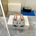 Tacones altos de mujer versátiles con diamantes de imitación para moda, cruce elegante. Zapatos perfectos para combinar con cualquier atuendo. — foto 3