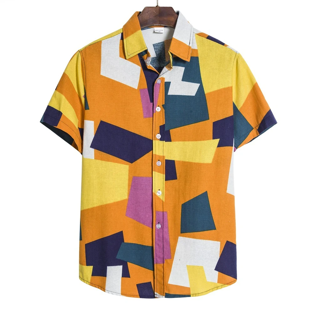 Camisa masculina com estampa geométrica, moderna e estilosa. Ideal para um visual casual e cheio de personalidade. Conforto e elegância garantidos. — foto 3