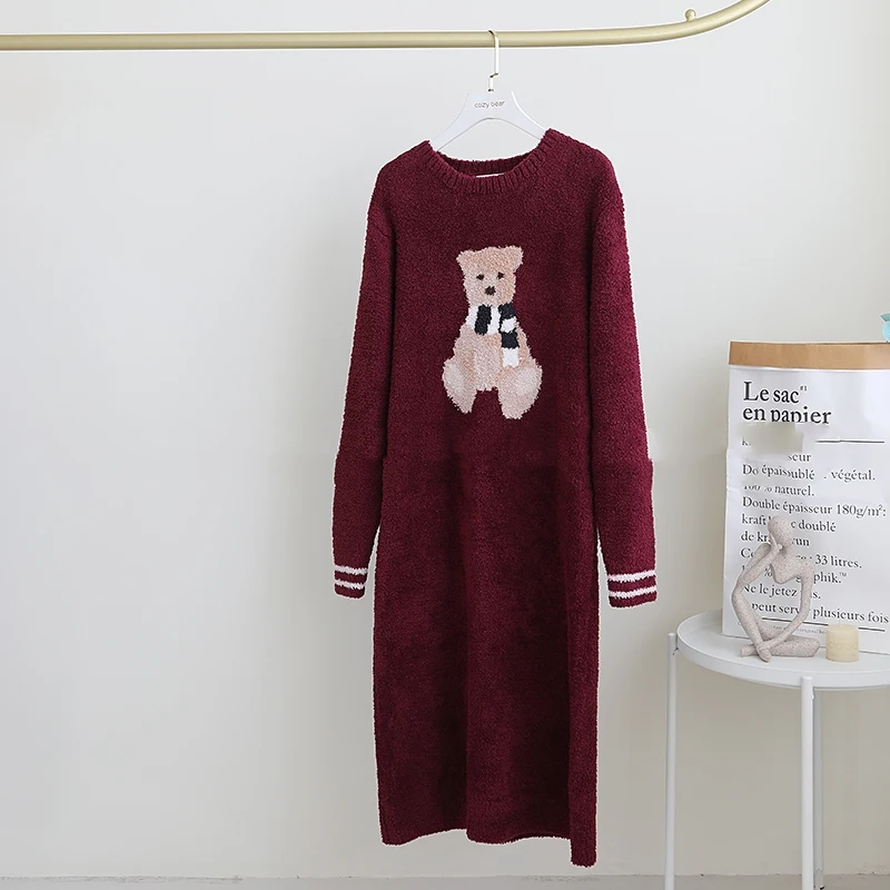 Dames ronde hals trui voor thuis. Comfortabele en stijlvolle homewear voor een ontspannen gevoel. Perfect voor luie dagen. — foto 4