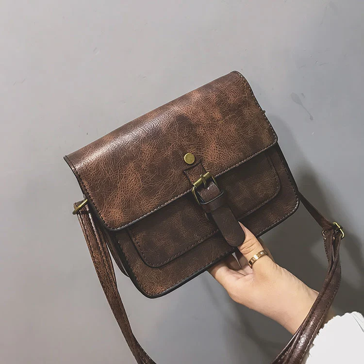 Bolso de hombro casual de cuero con solapa para mujer, estilo vintage, perfecto para el día a día y realza tu look con elegancia. — foto 4