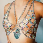 Top de biquíni sem costas com franjas e body chain — foto 10