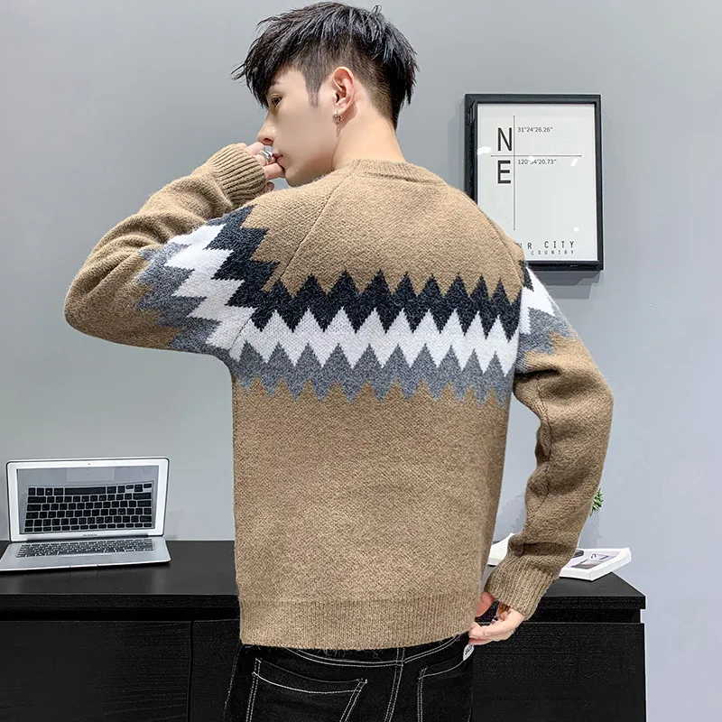 Korean Style Trendy Men's Bottoming Shirt, comfortable and versatile, perfect for layering, providing a stylish and mode — photo 2