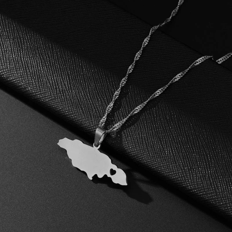 Colar com pingente geométrico do mapa da Jamaica, combinação perfeita. Elegância versátil para qualquer look. Um presente ideal e único. — foto 9