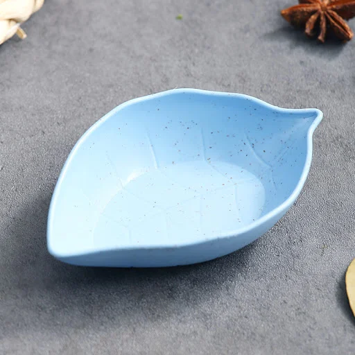 Title 12, Japanese Love Plate Leaf Plum Small Seasoning D...