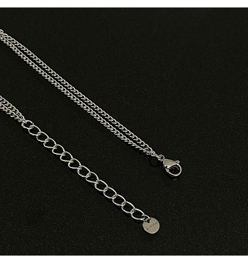 Title 4, Colar com pingente de diamante quadrado, person...