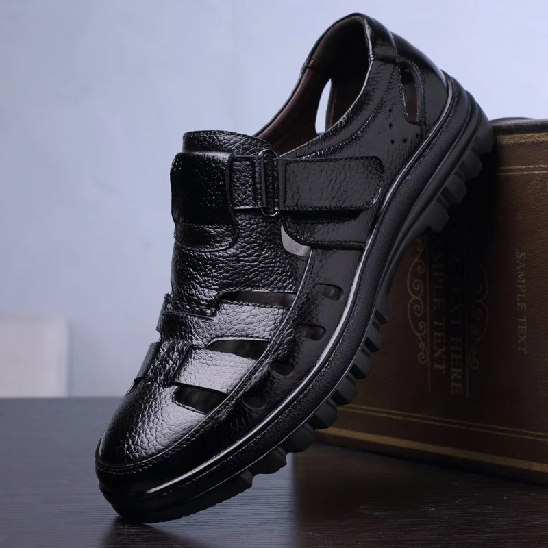 Sandálias masculinas retrô em couro genuíno, estilo Roma. Sapatos confortáveis e elegantes para homens. Perfeitas para o verão, duráveis e estilosas. — foto 3