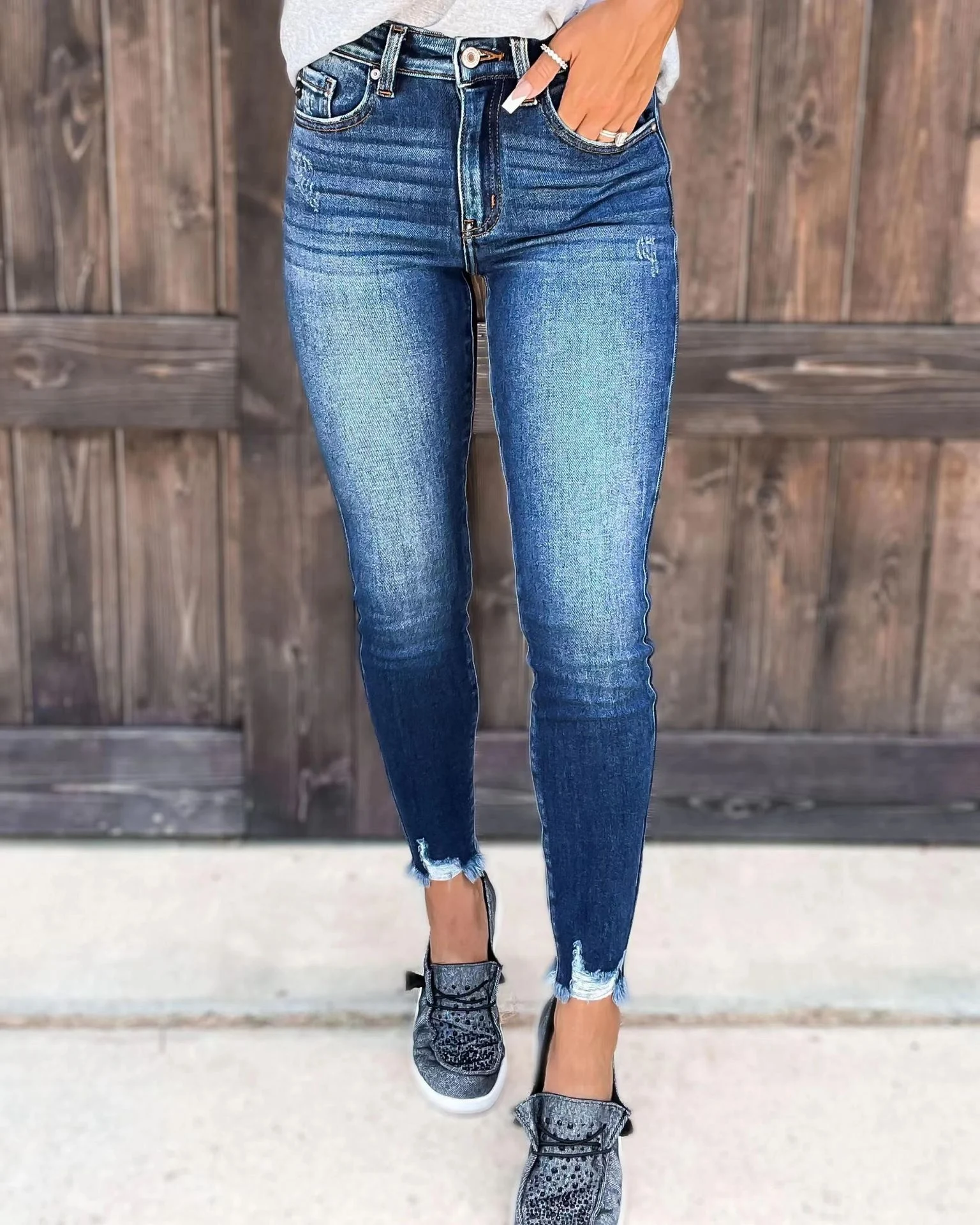 Jeans Skinny Street White Burrs Tassels da donna, vita alta, strappi e frange, un look alla moda e confortevole per ogni occasione. — foto 7