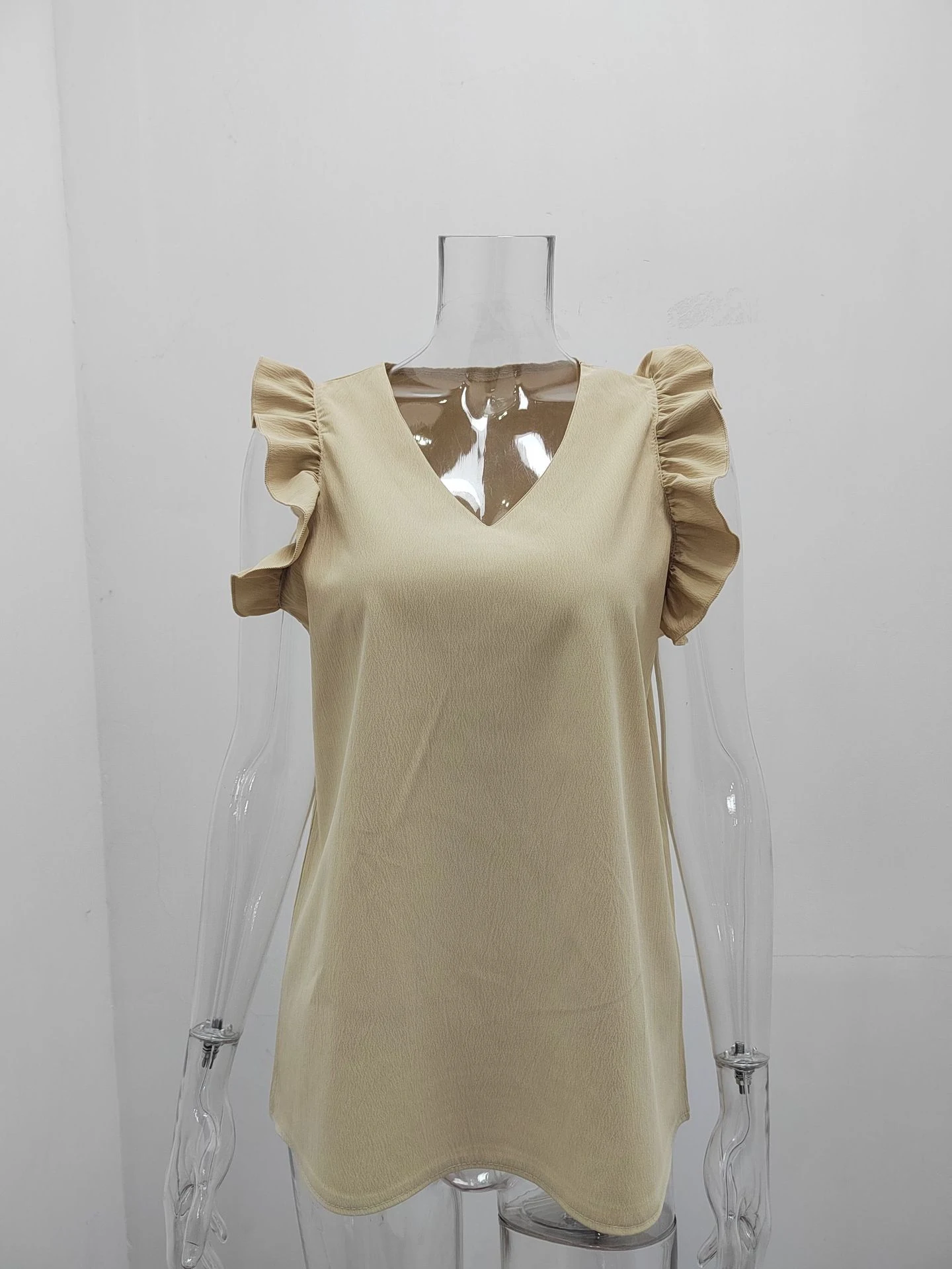 Title 3, Womens Solid V-Neck Pullover Ruffle Sleeve Top