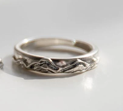 Anel de casal em prata de lei Simples Chaomu And Mountain, design elegante para ele e ela, simbolizando amor duradouro. — foto 3