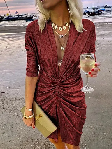 Title 5, Langärmliges V-Ausschnitt-Nachtclub-Abendkleid....