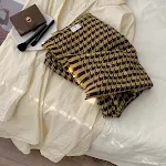 Delicate yellow