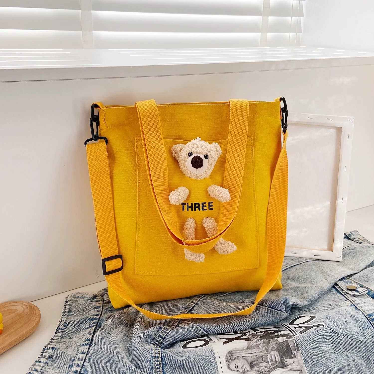 Bolsa Crossbody de Lona de Grande Capacidade. Leve tudo o que precisa com esta bolsa de ombro única, prática e espaçosa para o dia a dia. — foto 24