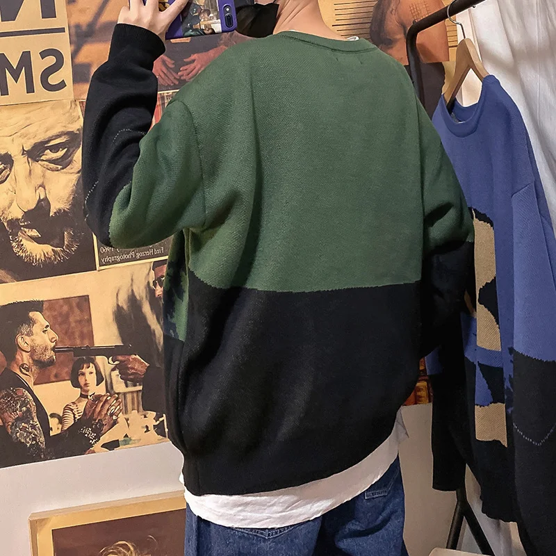 Couple Retro Cartoon Sweater Autumn And Winter Korean Loose Student Thickening Youth Trend Sweater Men perfect for cozy — photo 4