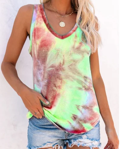 Gradient tie-dye sleeveless vest top. Stay cool and stylish this summer with this comfortable and fashionable top. Perfe — photo 5