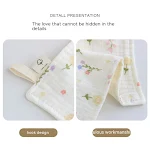 Toalha de babar para bebês em gaze de quatro camadas com estampa floral, macia e absorvente, perfeita para recém-nascidos. — foto 10