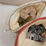 Bolsa Cosmética Portátil Espessada de Coelho Encantador Armazenamento Perfeito para Viagem e Casa, Organize Maquiagem com Elegância. — foto 4