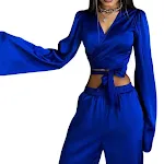Conjunto feminino com top de manga longa e calças de perna reta. Elegância e conforto para um visual sofisticado em diversas ocasiões. — foto 1