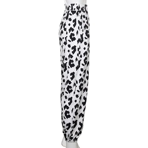 Title 9, Womens thin pants with cowboy print and bouque...