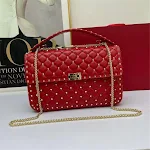Bolsa Quadrada Pequena Feminina de Couro de Ovelha com Apliques de Diamante Sofisticação e Charme para um Visual Elegante e Moderno — foto 1