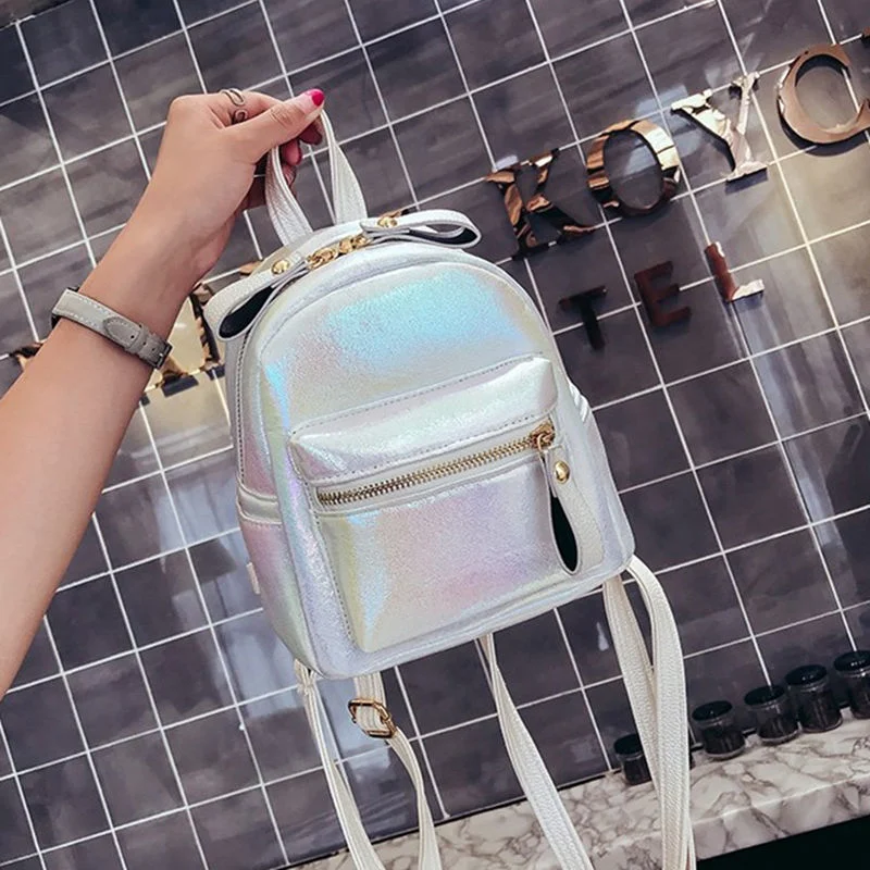 Mini bolsa de ombro e transversal, mochila pequena multiuso perfeita para o dia a dia. Leve o essencial com praticidade e estilo, ideal para você. — foto 2