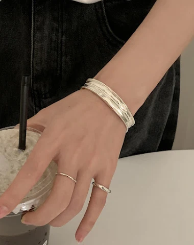 Matte Texture Heavy Industry Bracelet Female Open Niche. Unique Design. Bold and Modern Jewelry for Women. Make a Statem