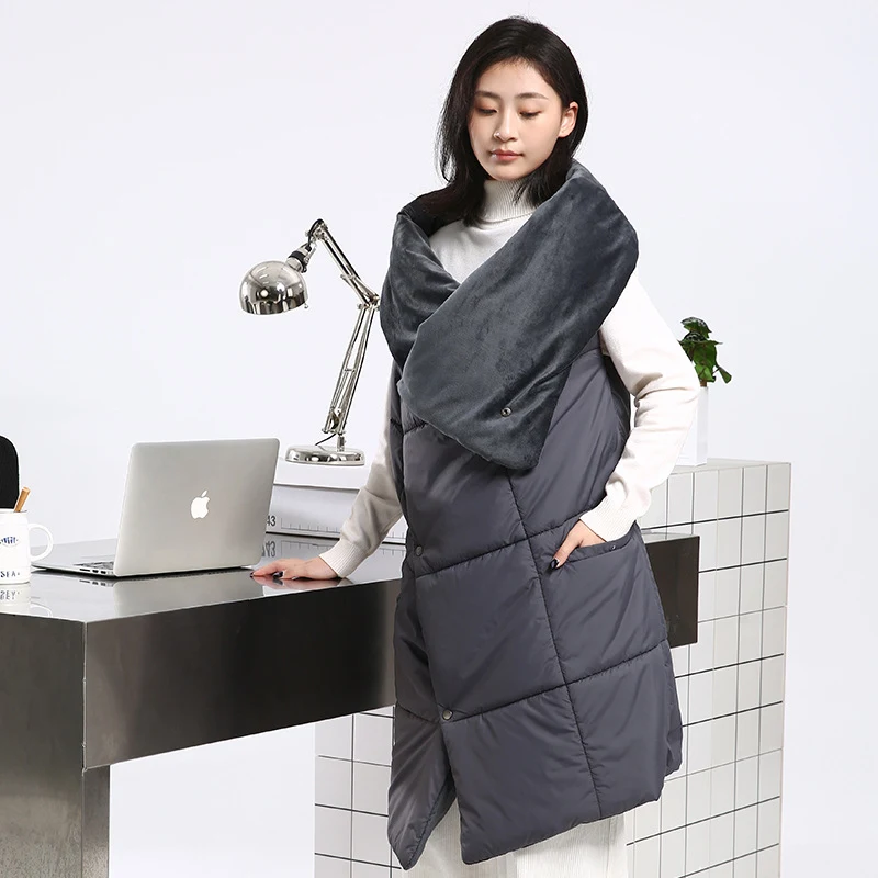 Slimme elektrische verwarmde sjaal deken voor gepersonaliseerde warmte. Geniet van comfortabele warmte en ontspanning. Ideaal voor thuis. — foto 8