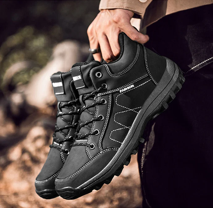 Botas de caminhada masculinas de cano alto para outdoor. Conforto, durabilidade e tração superior em trilhas e aventuras ao ar livre. — foto 6
