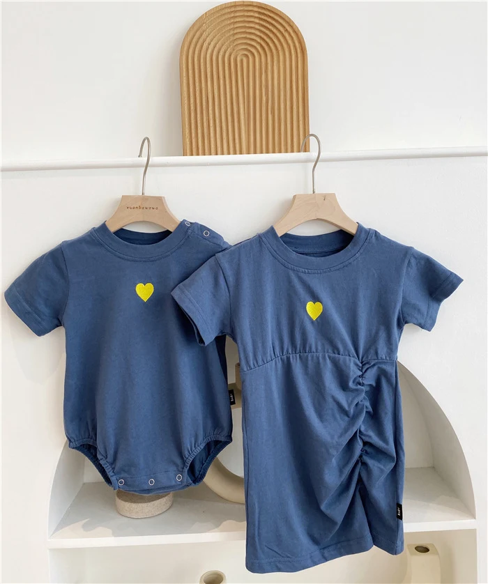 Title 2, Family Embroidered Love Short-sleeved T-shirt, ...