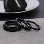 Anel Preto de Cerâmica de Titânio Conforto e Estilo Duradouros Resistente a Riscos Design Moderno Joia Perfeita para Homens Sofisticados — foto 3