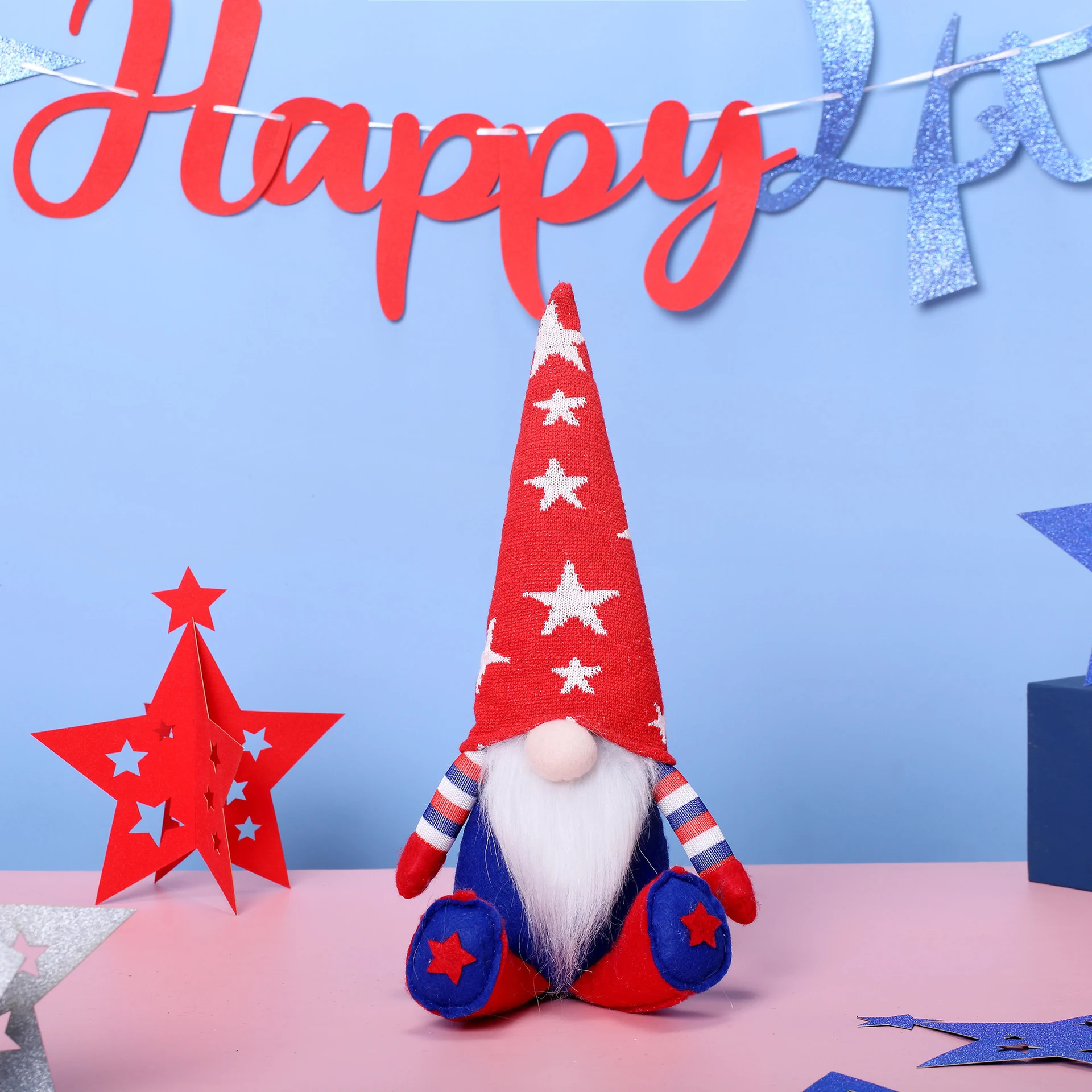 Boneca Gnomo com Pentagrama e Listras do Dia da Independência para decoração patriótica e celebrar 4 de julho. Um enfeite festivo ideal. — foto 5