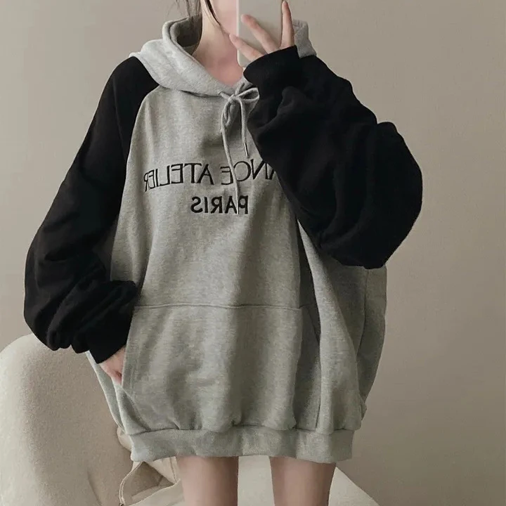 Title 3, Weinroter American Retro-Pullover mit Raglanärmeln