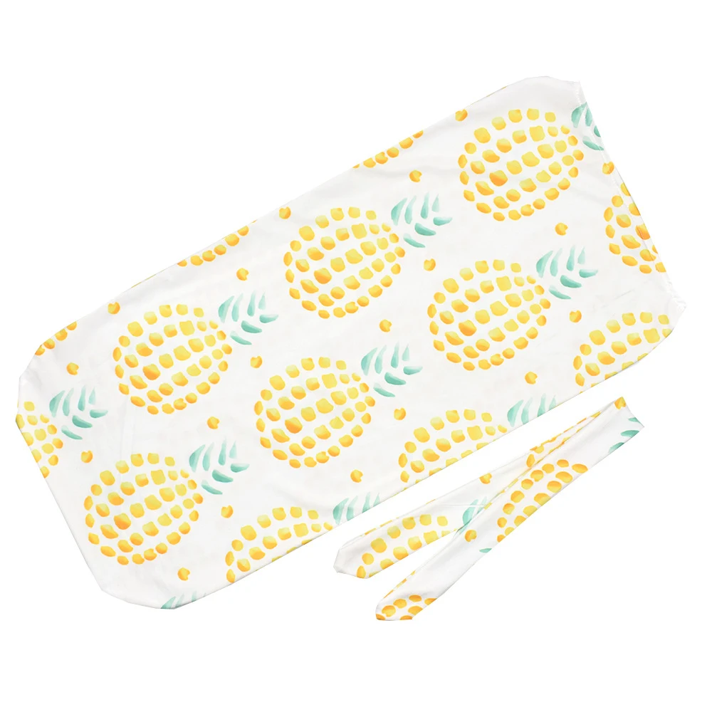 Saco de dormir para bebê com orelhas de coelho e faixa de cabelo, macio e confortável, ideal para noites tranquilas e seguras do recém-nascido. — foto 3