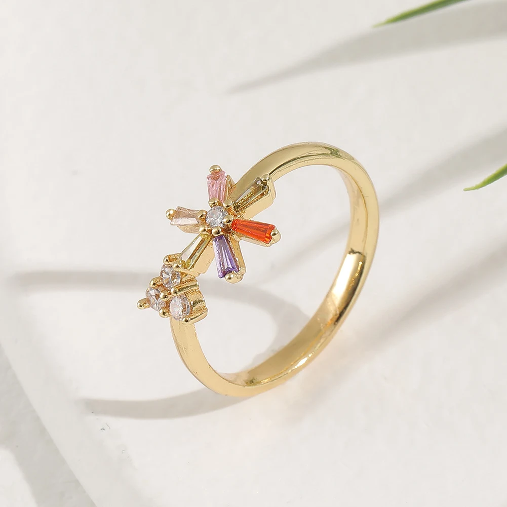 Title 4, Anel de design luxuoso leve com flor para mulhe...