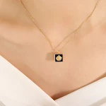Brincos acrílicos em formato de concha, estilo francês, aço titânio. Design elegante e com temperamento, perfeitos para adicionar charme ao seu visual. — foto 9