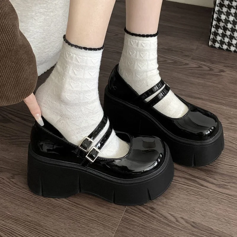 Women's Black Platform Leather Shoes, Retro British Style. Round Head, New French Style. Spring and Autumn. Comfortable — photo 12