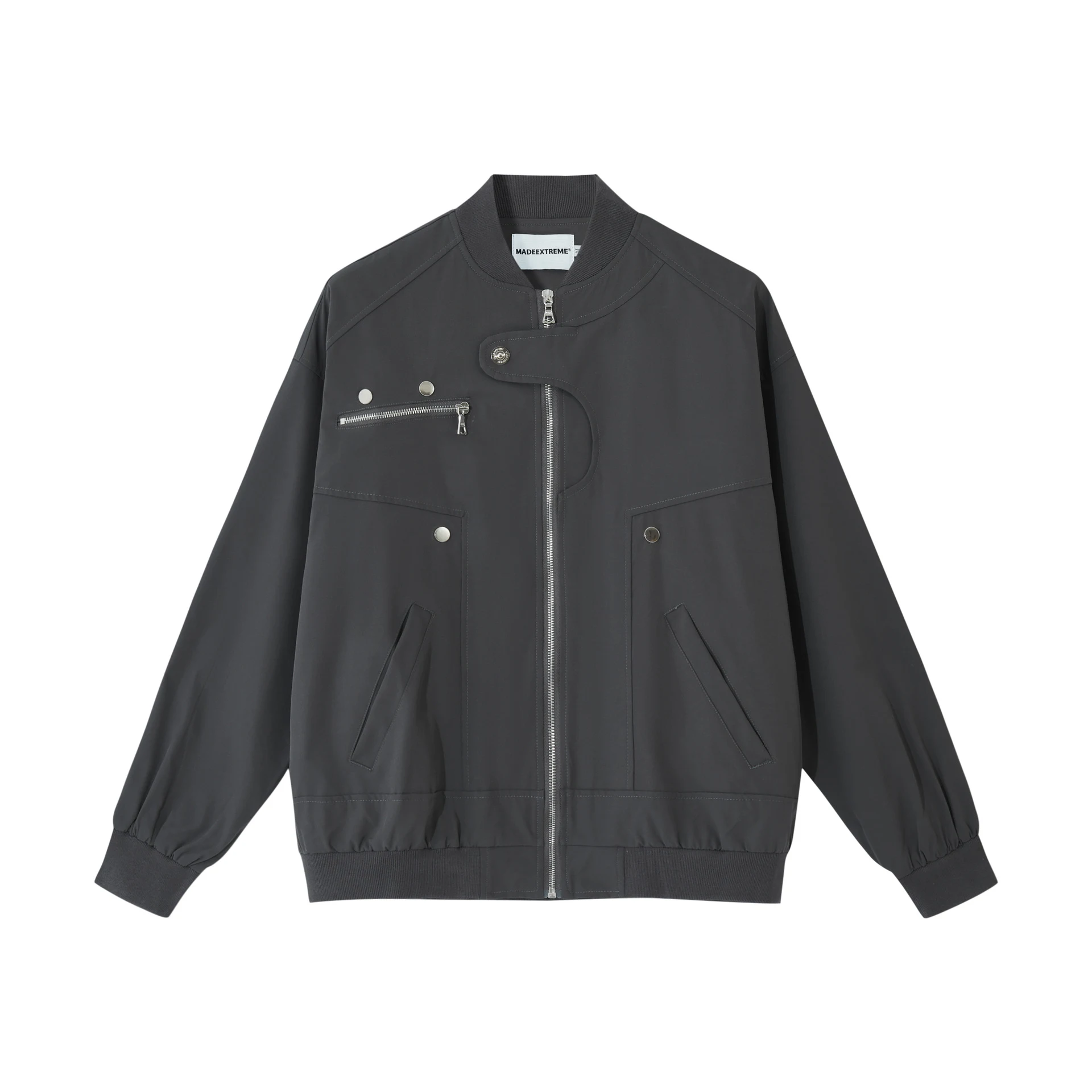 Jaqueta casaco de voo com costura de outono para homens e mulheres. Conforto e estilo para o outono e inverno, ideal para um visual moderno e aquecido. — foto 2