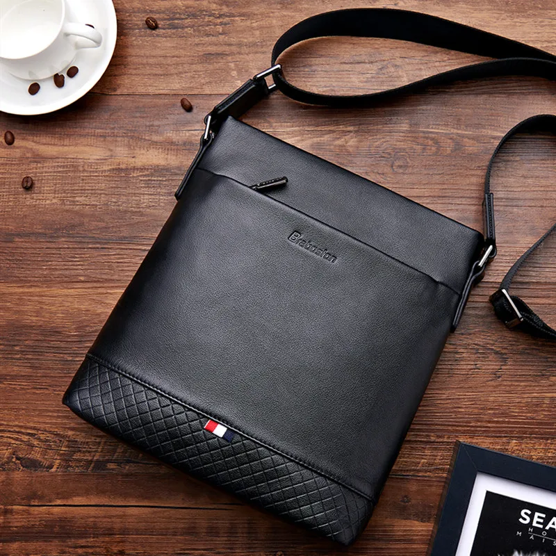 Bolsa crossbody masculina de couro nappa bovino de camada superior. Elegância e praticidade para o dia a dia. Leve seus pertences com estilo. — foto 5