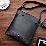Bolsa crossbody masculina de couro nappa bovino de camada superior. Elegância e praticidade para o dia a dia. Leve seus pertences com estilo. — foto 5
