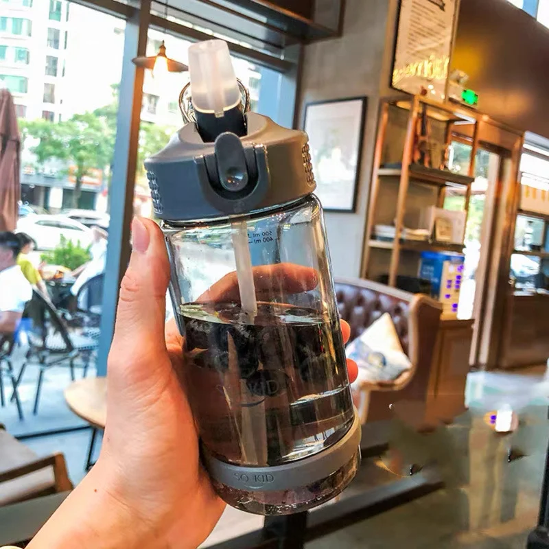 Sommer Tragbare Fitness Wasserflasche Unterwegs hydrieren Leichtes Design Ideal für Workouts und Outdoor-Aktivitäten Genieße dein aktives Sommerleben — foto 3