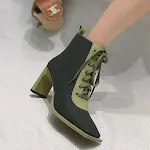 New Autumn and Winter Korean Style Retro Chunky Heel Ankle Boots. Stylish and warm boots perfect for a fashionable and c — photo 5