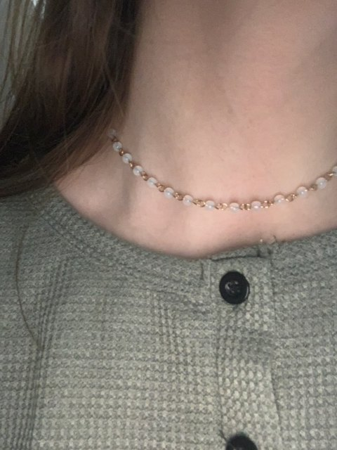 Joya de moda mujer simple collar de cuentas blancas negras — foto 1