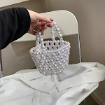 Bolsa Mensageiro Feminina Primavera com Pérolas Nova Elegância e Charme Design Sofisticado Ideal para a Temporada Perfeita para Looks Modernos e Versáteis — foto 3