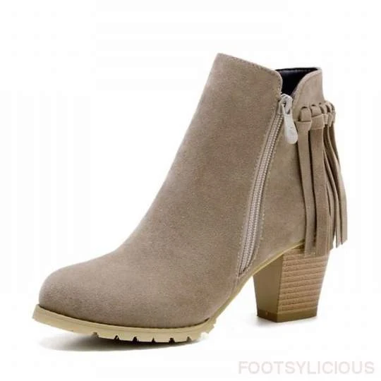 Autumn and winter new European and American thick heeled round head tassel ankle boots. Stay warm and stylish with these — photo 3