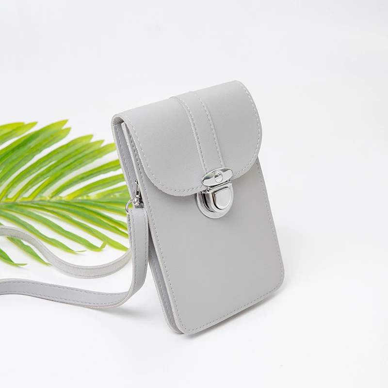 Bolsa crossbody de couro napa com tela sensível ao toque para celular, design elegante e funcional, ideal para transportar seu smartphone com segurança e praticidade. — foto 5